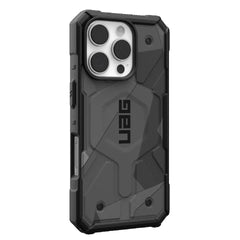 UAG Pathfinder SE Magsafe Case For iPhone 16 Pro - Geo Camo