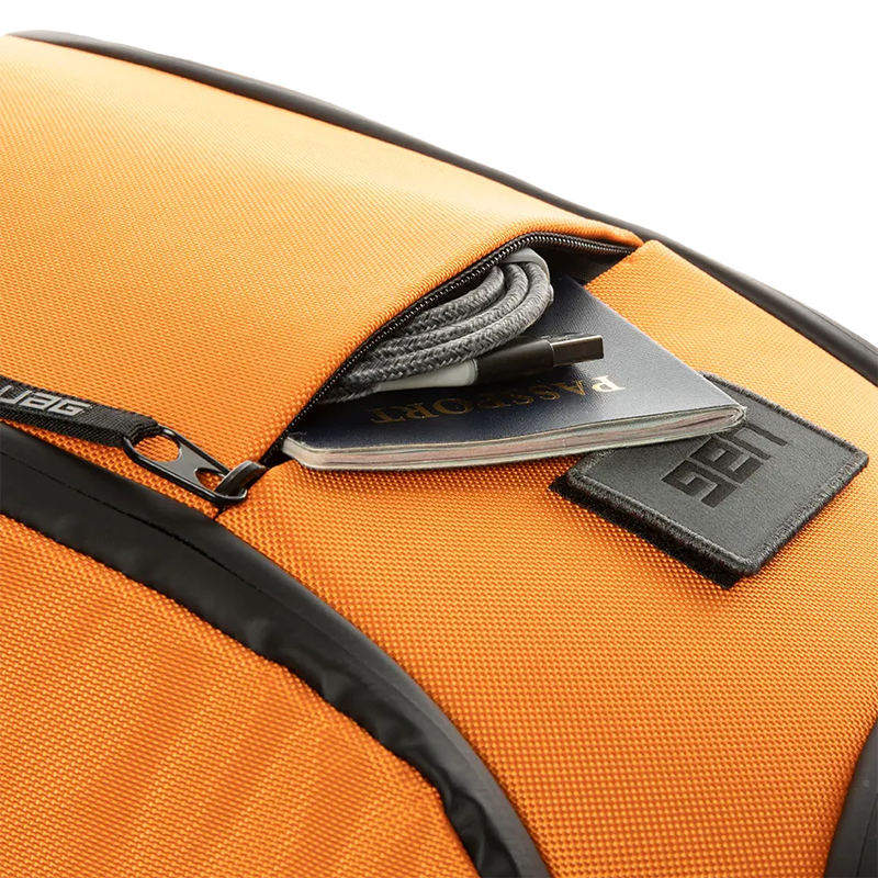 UAG Standard issue 18-liter back pack - Orange