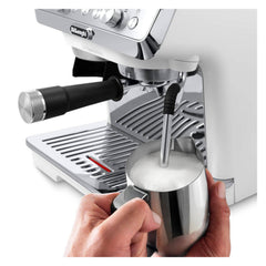 DeLonghi La Specialista Arte Espresso Machine EC9155.W - White