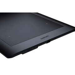 Wacom Intuos Pro Pen Medium Tablet - Black